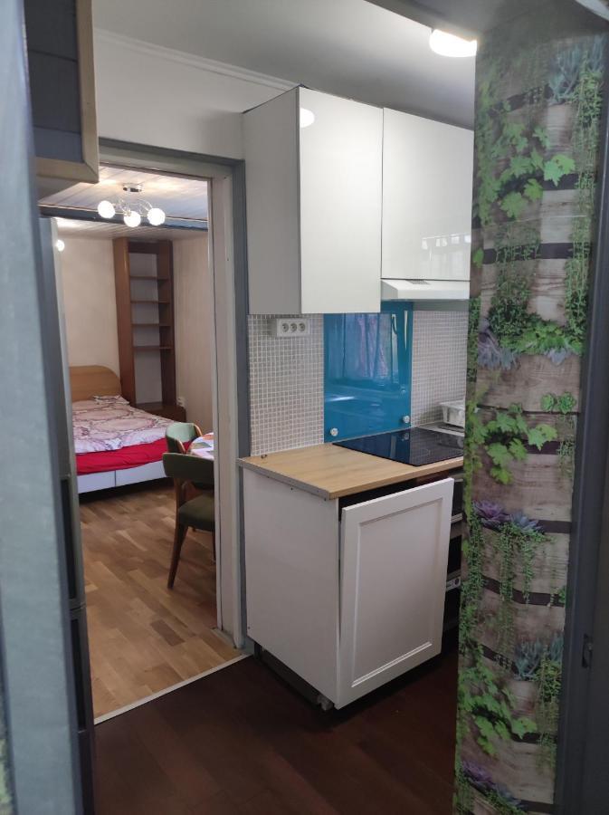 Appartamento Studio indépendant dans un maison Saint-Denis  Esterno foto
